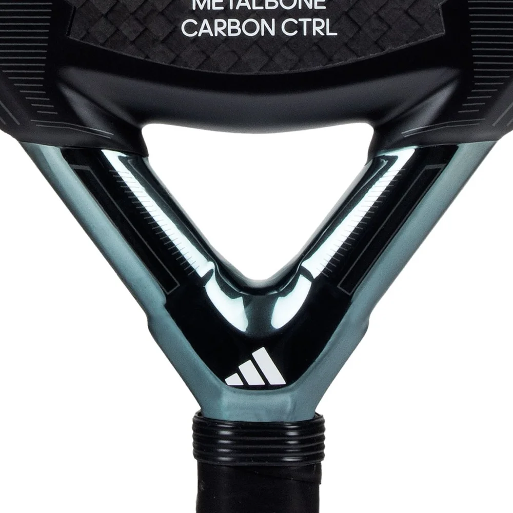 Adidas Metalbone Carbon CTRL 3.3 2024 – Precisão e Durabilidade para Jogadores Profissionais de Controlo - imagem 4