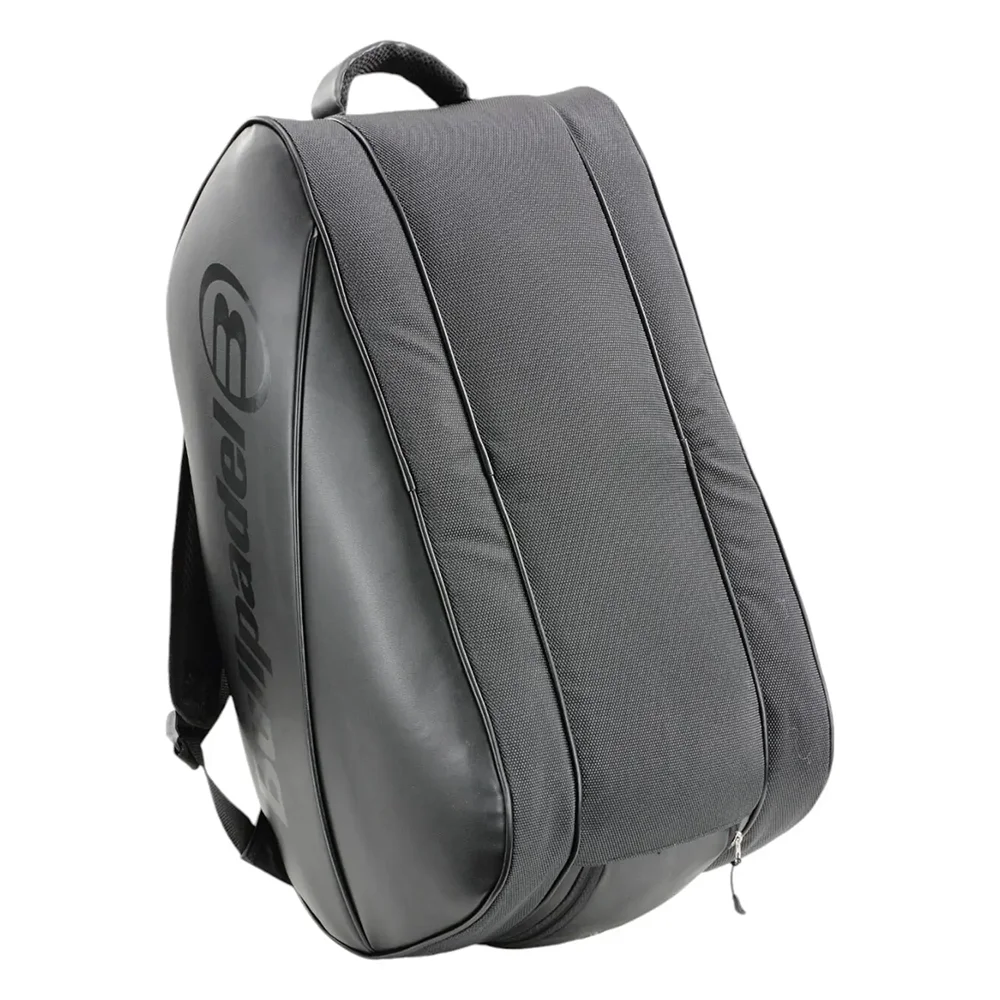 Bullpadel Casual Black – style and convenience - image 5