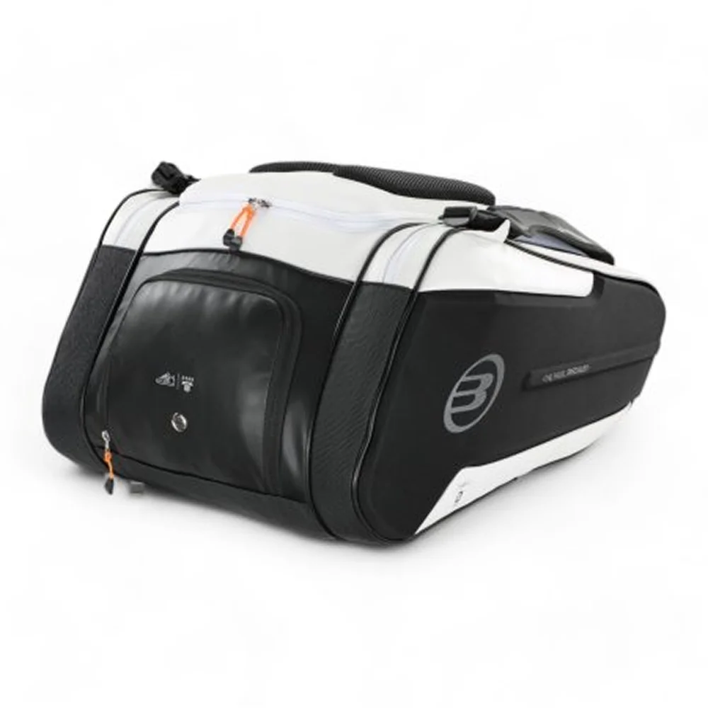 Bullpadel Hack BPP25012 — stylish padel bag signed by Paquito Navarro - image 2