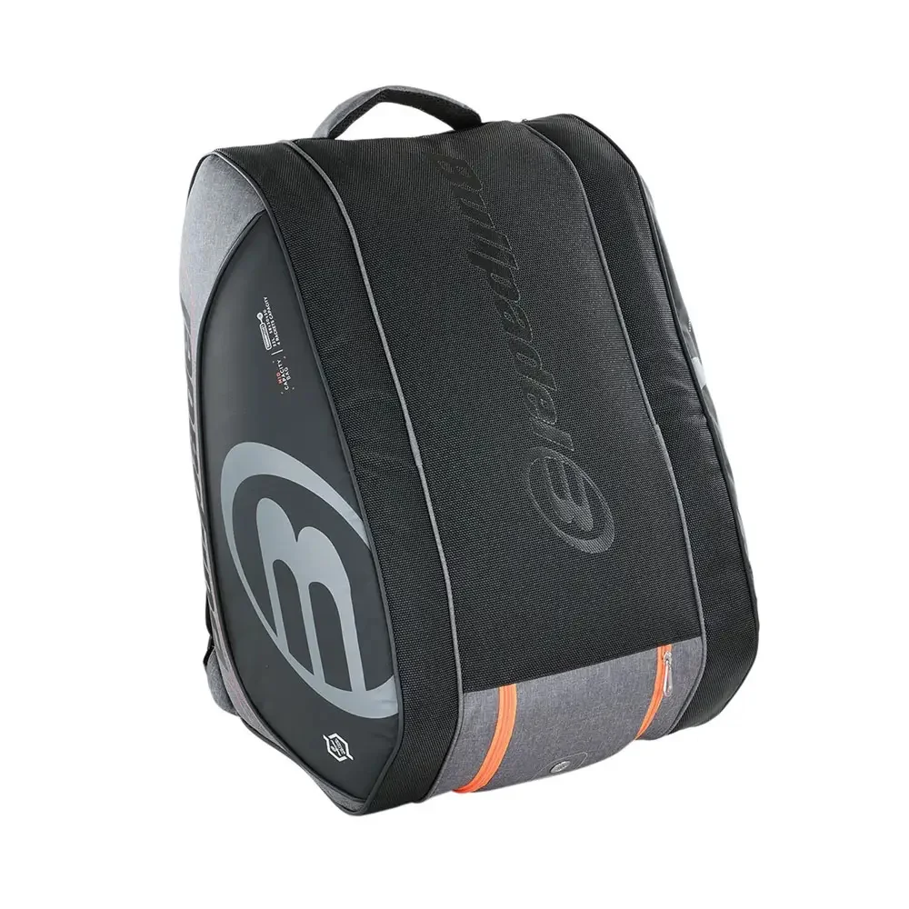 Bullpadel MID Capaci – spacious padel bag made of resistant materials - image 3