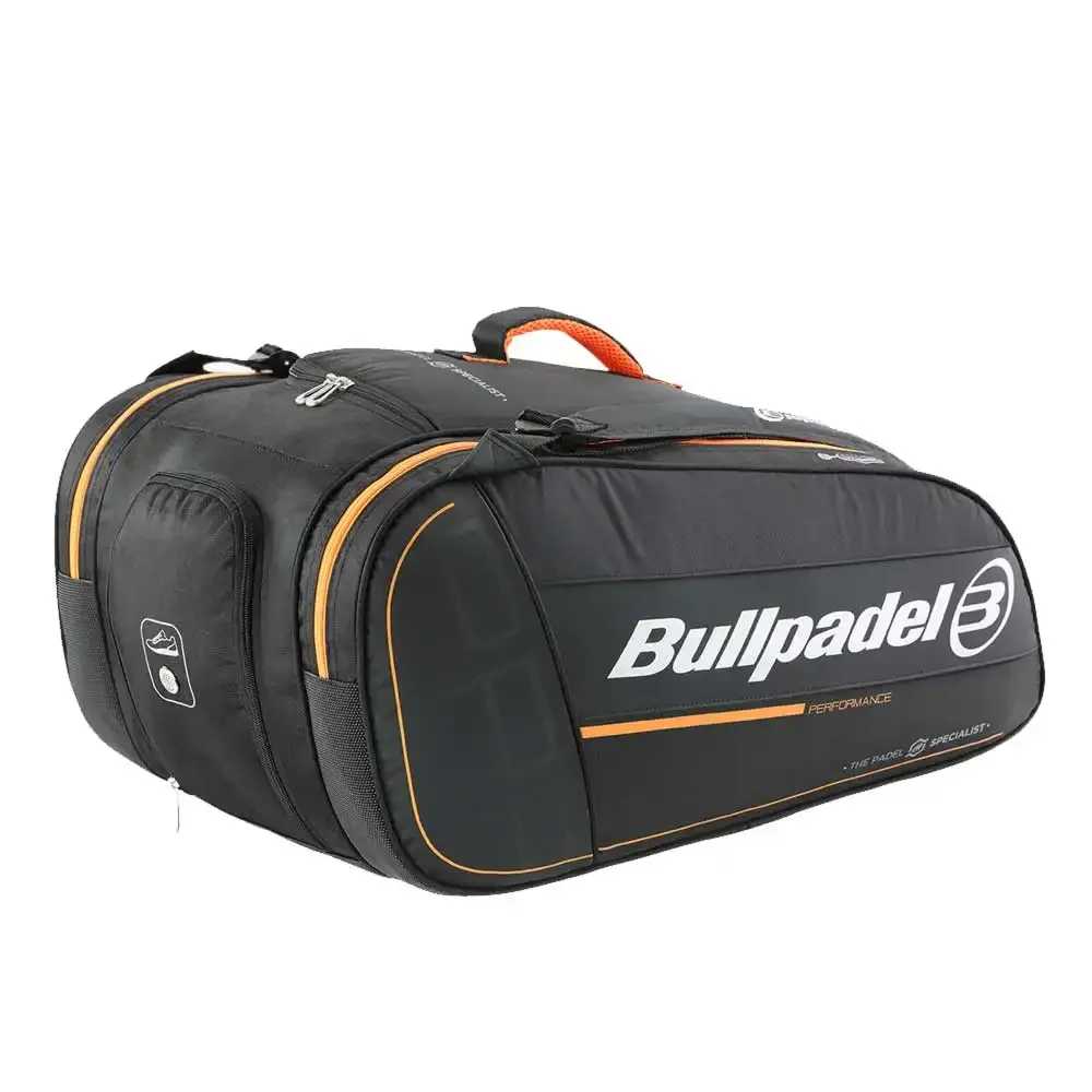 Bullpadel Performance 05 – spacious padel bag with thermal racket pockets - image 4