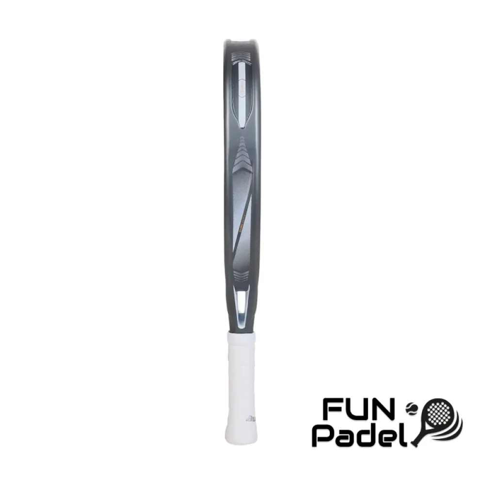 Bullpadel Vertex 04 W Premier 2025 - Maximum Power and Control - image 6