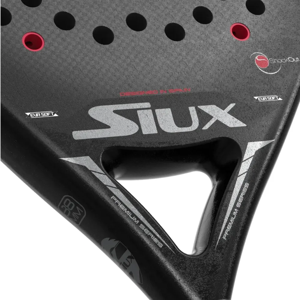 Siux Black Carbon Glossy Sandy – raquete de padel profissional com equilíbrio e controlo perfeitos - imagem 5