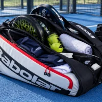 O que levar no saco de padel? Checklist para o dia de jogo