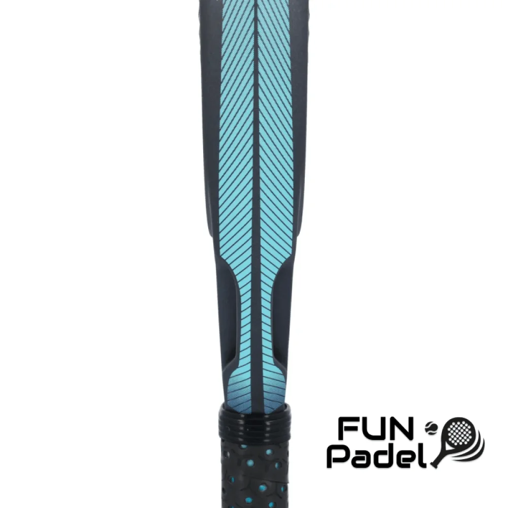 Adidas Cross It Light 2024 - Raquetes de padel para manobrabilidade e leveza por Marta Ortega - imagem 8