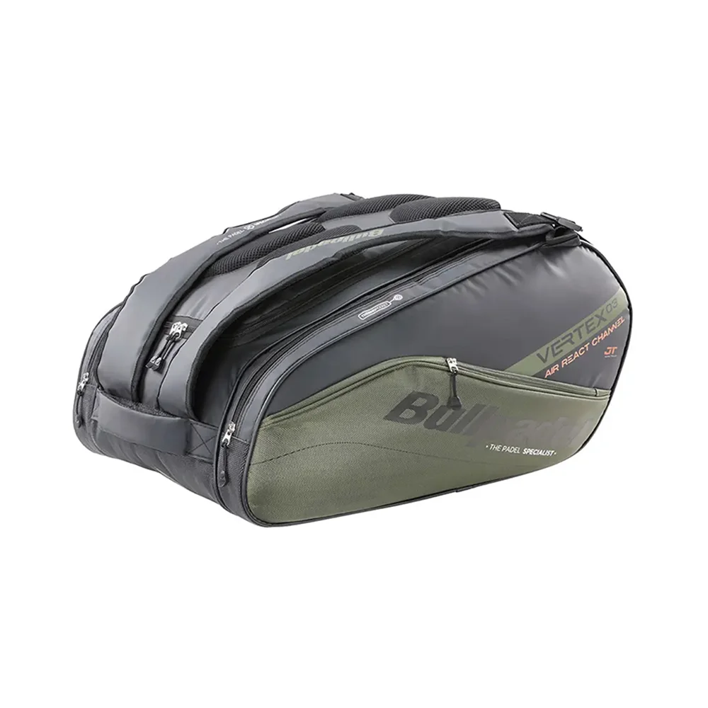 Bullpadel Vertex BPP-23001 – spacious racket bag with thermal protection - image 1