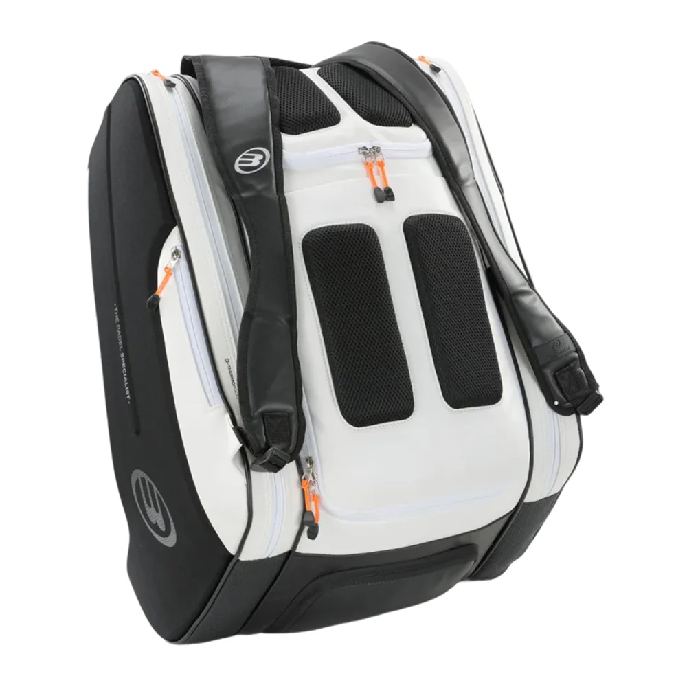 Bullpadel Hack BPP25012 — stylish padel bag signed by Paquito Navarro - image 4