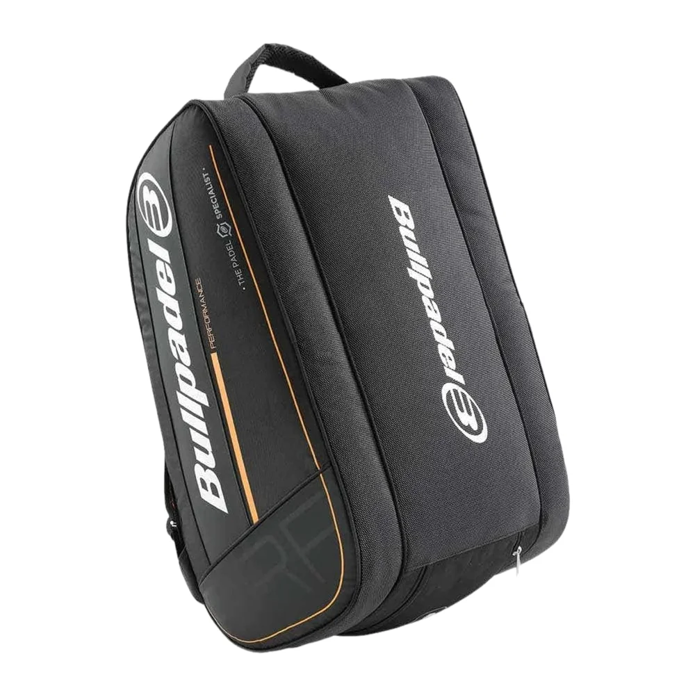 Bullpadel Performance 05 – spacious padel bag with thermal racket pockets - image 4