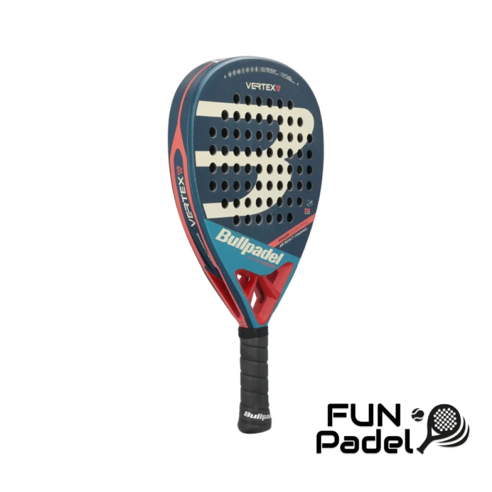 Bullpadel Vertex 03 W Woman 2023: Potência, Precisão e Conforto para Jogadoras Avançadas - imagem 3
