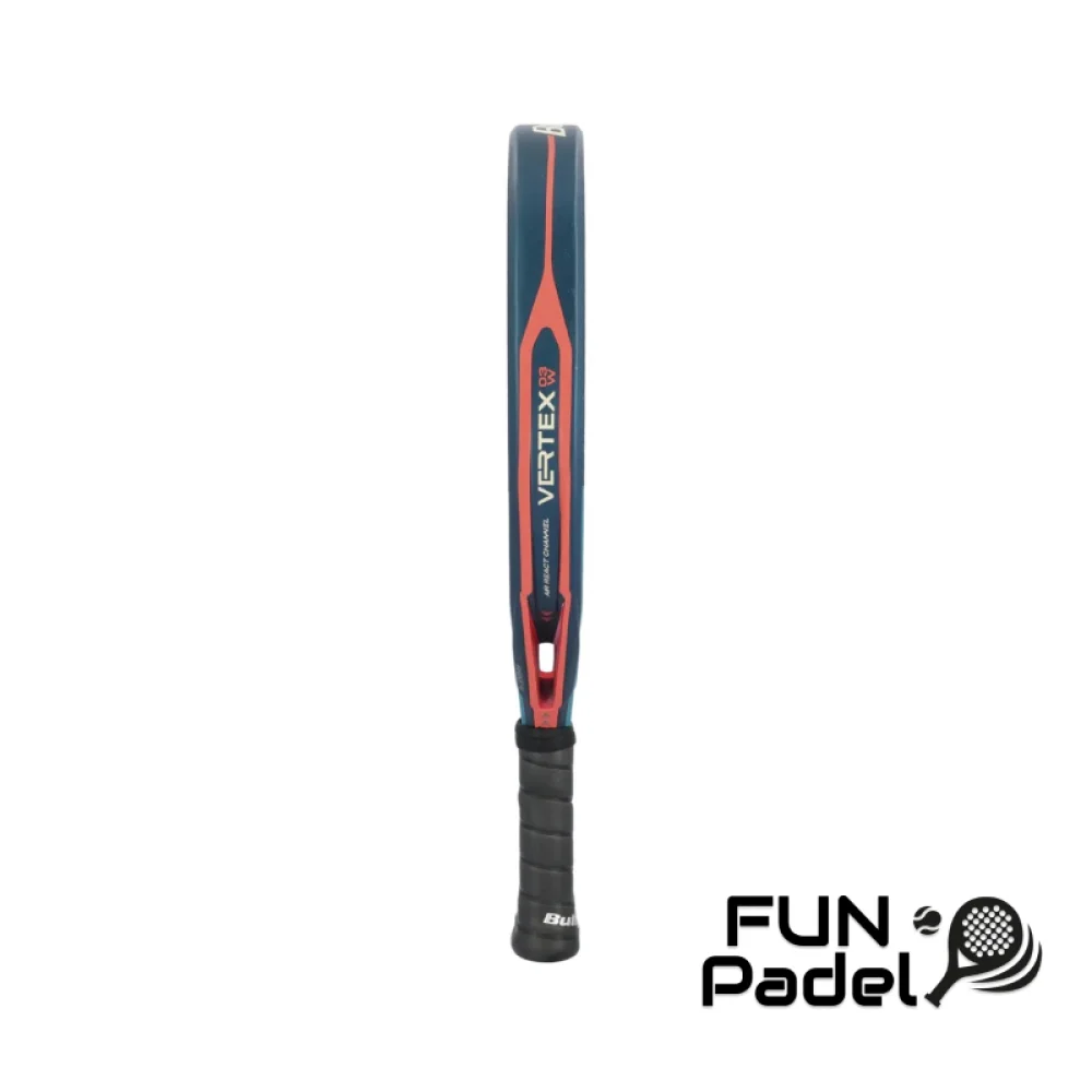Bullpadel Vertex 03 W Woman 2023: Potência, Precisão e Conforto para Jogadoras Avançadas - imagem 4