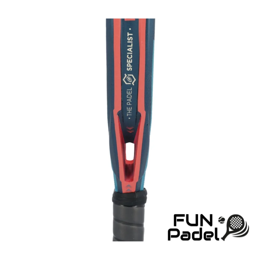 Bullpadel Vertex 03 W Woman 2023: Potência, Precisão e Conforto para Jogadoras Avançadas - imagem 7