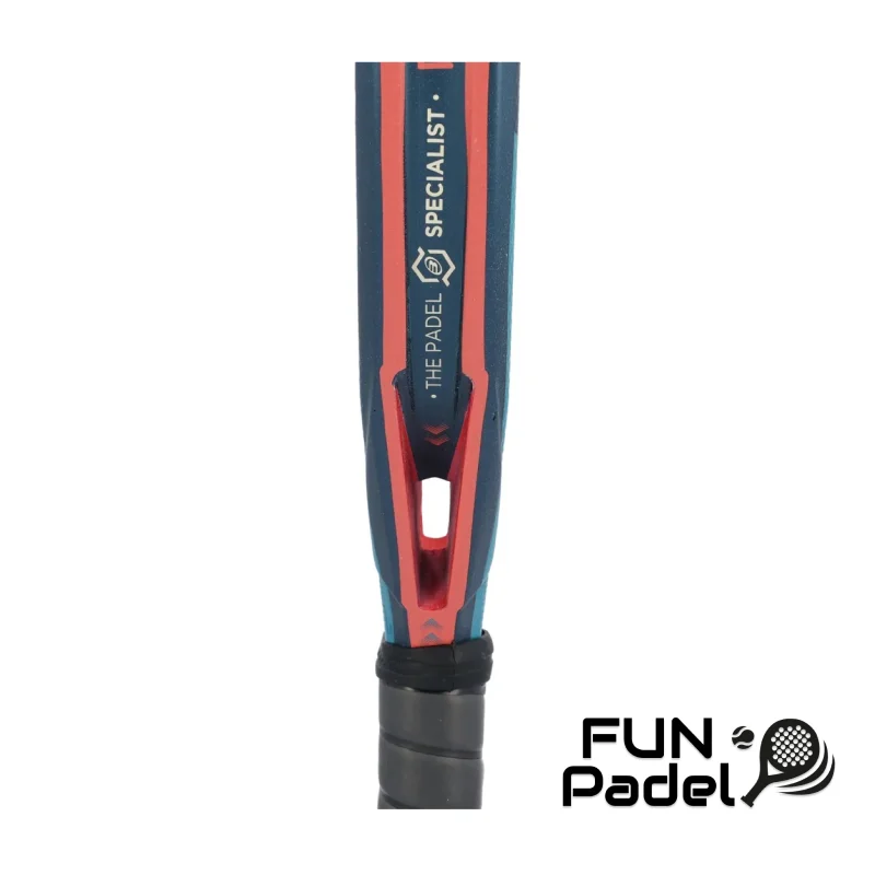 Bullpadel Vertex 03 W Woman 2023: Potência, Precisão e Conforto para Jogadoras Avançadas - imagem 7