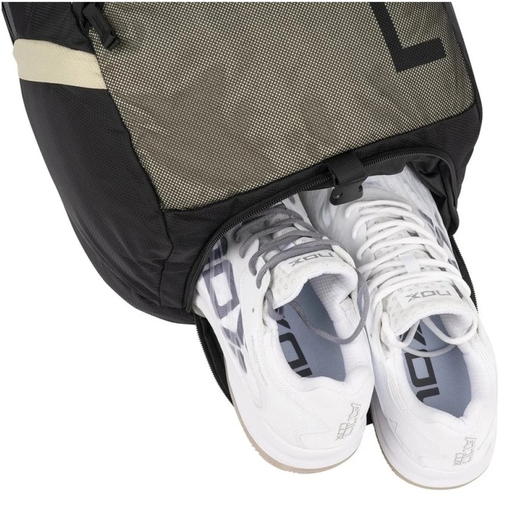 Nox Street Black Light Grey – mochila urbana de padel com compartimento ventilado para calçado - imagem 3