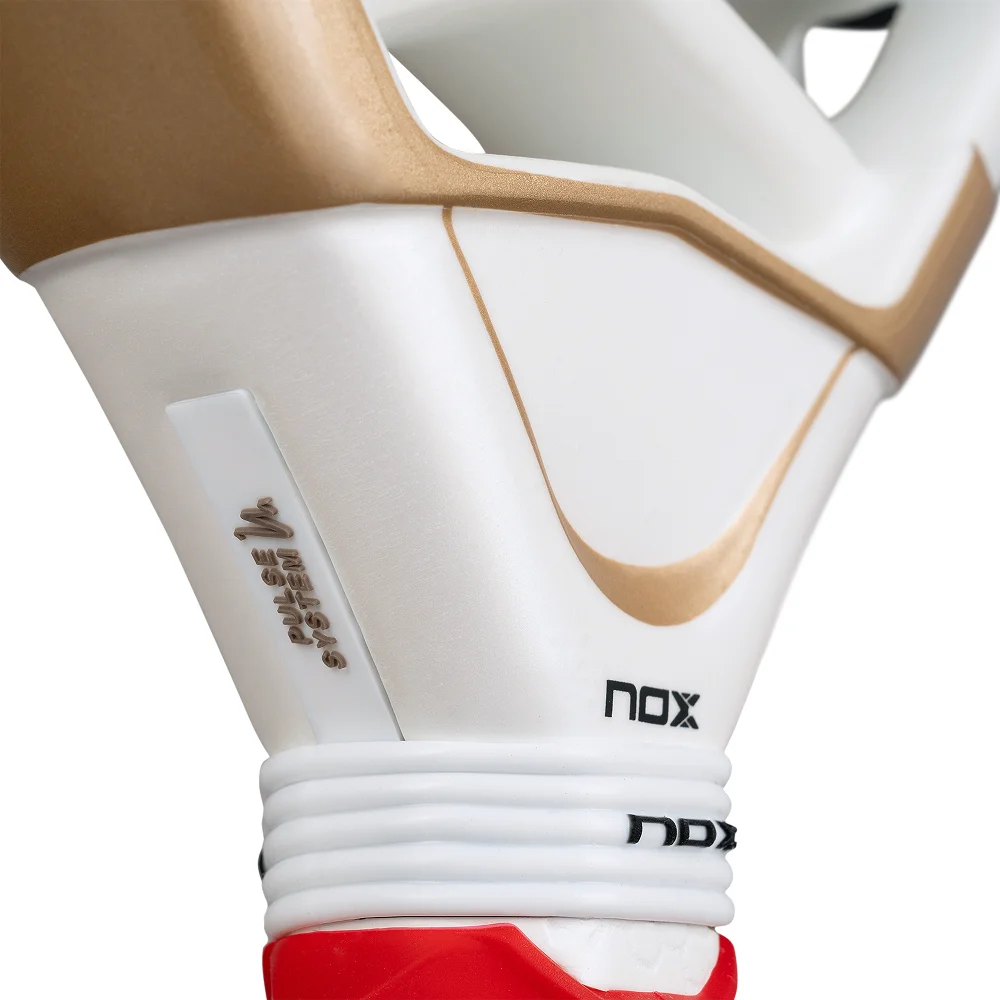 Nox AT10 Luxury Genius 12K Alum XTREM 2026 — professional racket by Agustín Tapia - image 5