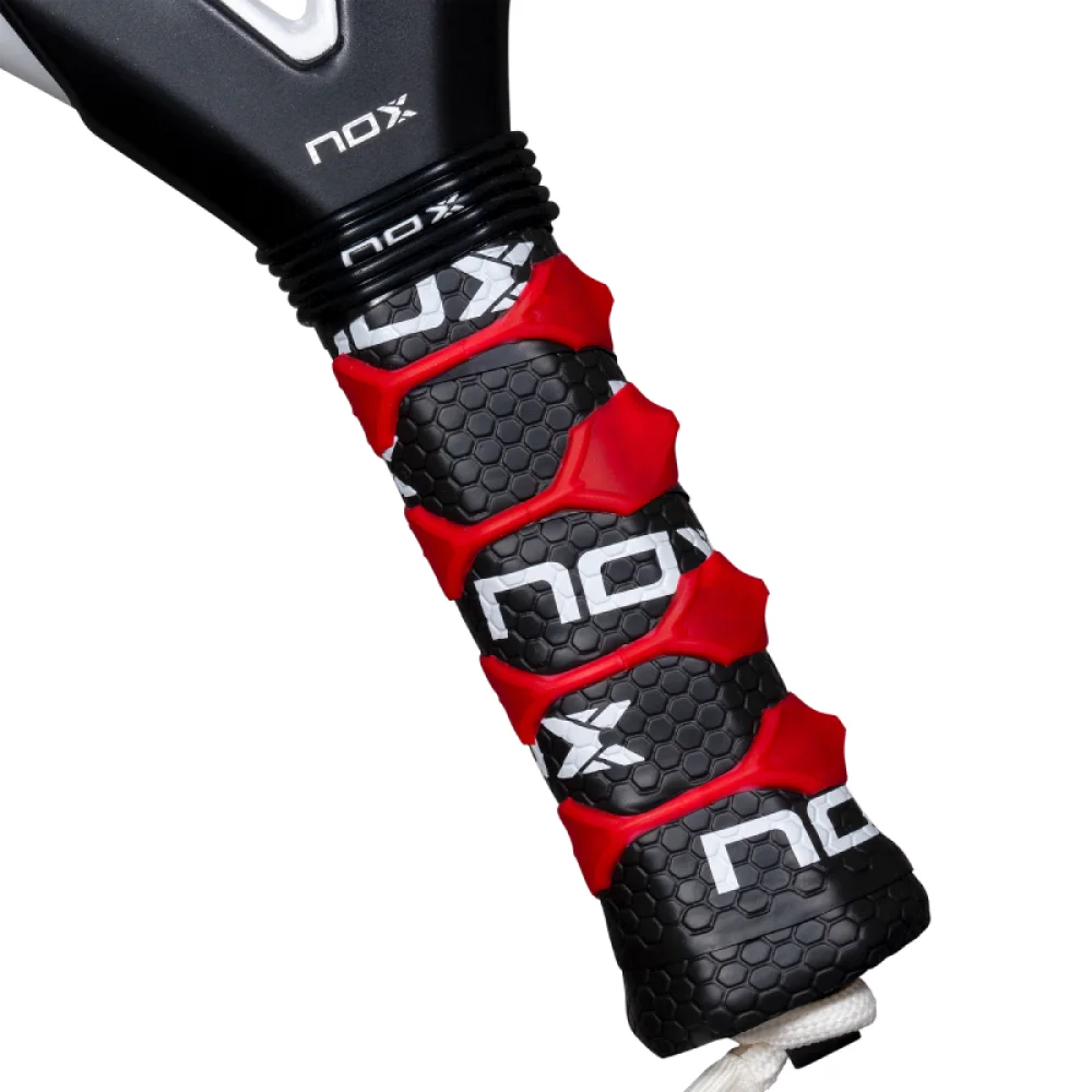 Nox Future Control 12k Alum - Precise racket for game control - image 6