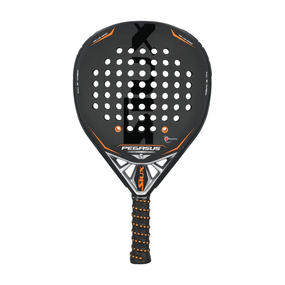 A Siux Pegasus Revolution 3K 2023 é uma raquete profissional de padel com revestimento em carbono 3K para golpes potentes e - imagem 1