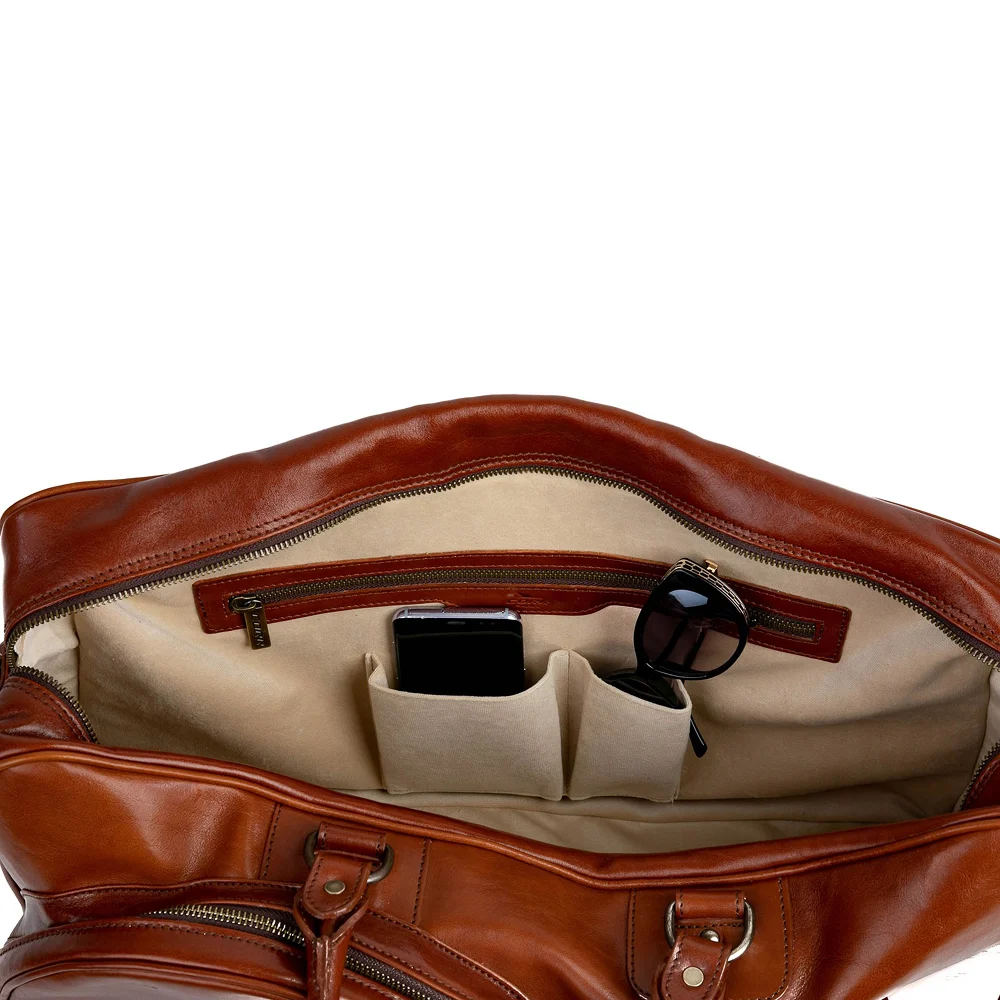 Cork Sports Bag Vintage Leather Brown – vintage leather sports bag with Silver hardware and smart capacity - image 2